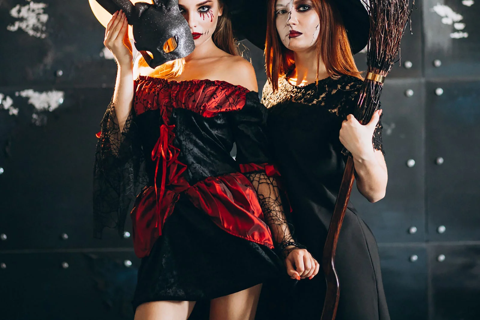 Red Broom — танцовщица 1